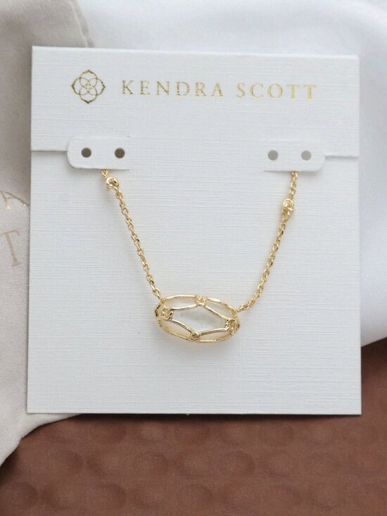 Kendra Scott Jewelry - Kendra Scott Elisa Lattice Frame Ivory Mother Pearl Necklace Gold